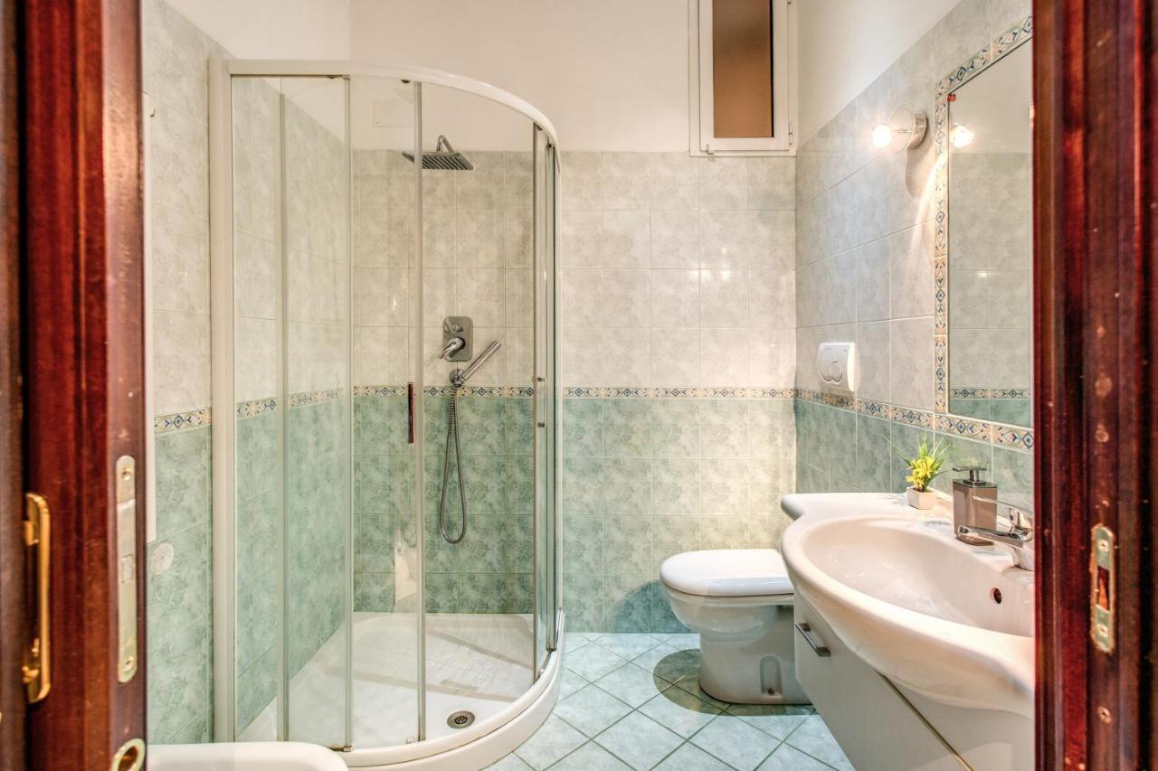 Fresh House Cavour Apartment Roma Ngoại thất bức ảnh